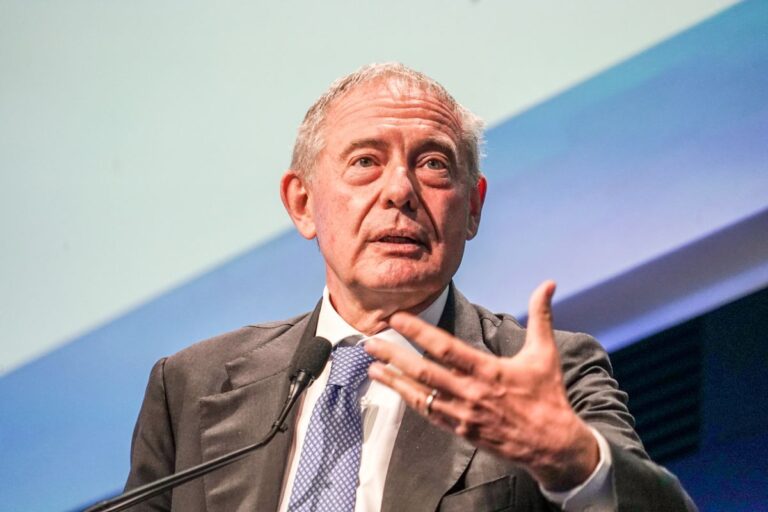 Urso “Il Ponte sullo Stretto segna una nuova fase, l’Europa crescerà a Sud”