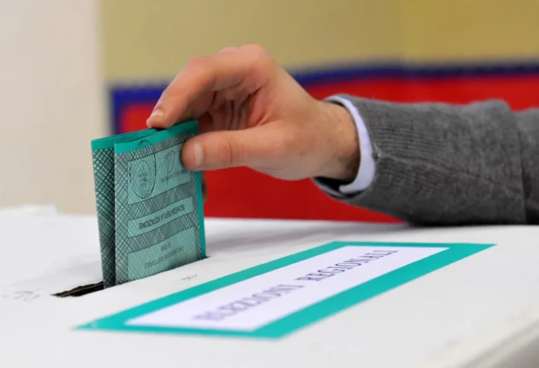 Il 24 e 25 maggio elezioni in 626 comuni, al voto 15 capoluoghi