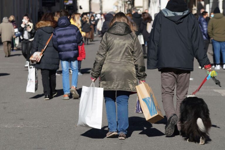 Osservatorio Confimprese-Jakala, a febbraio consumi -0,7% su base annua