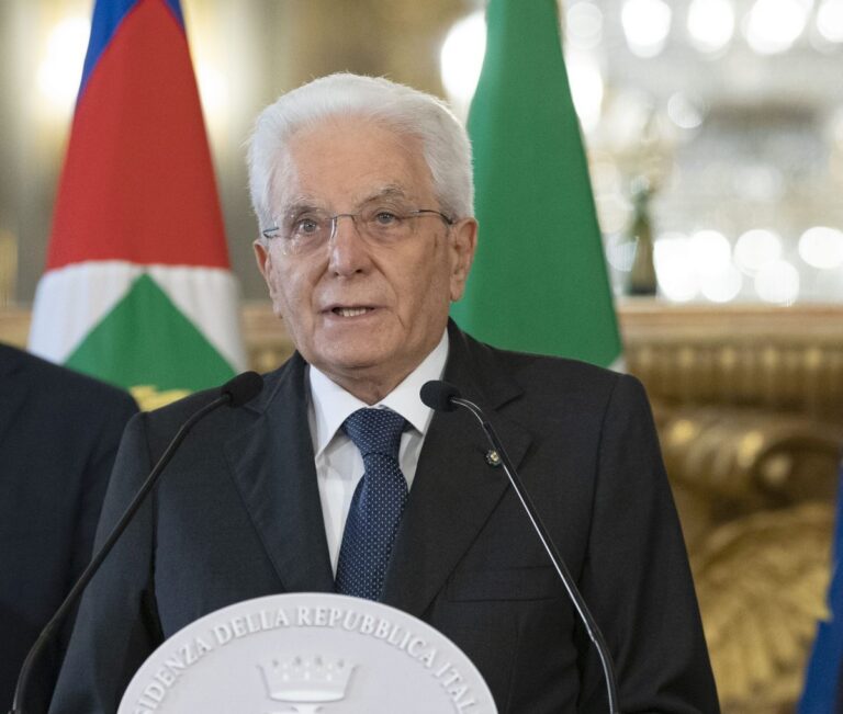 Mattarella “La guerra è tornata a spargere sangue nel mondo, anche non lontano dall’Italia”