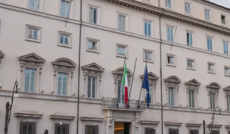 Meloni presiede un vertice a Palazzo Chigi sulla crisi in Medio Oriente