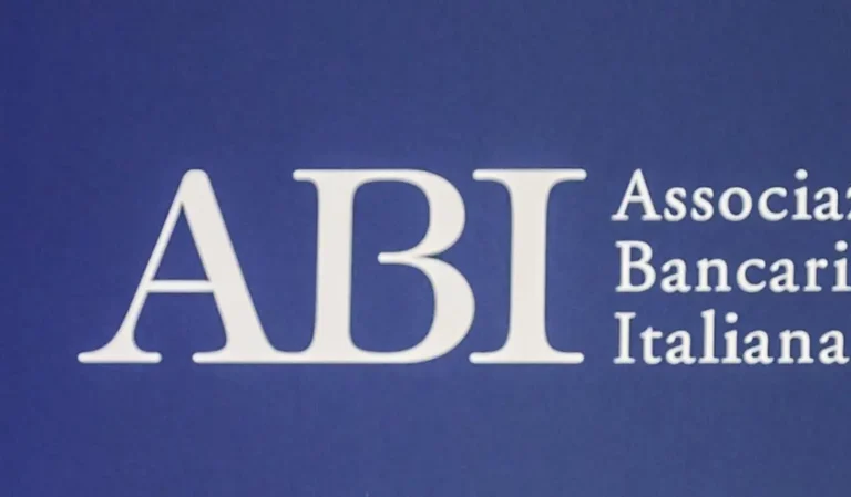 ABI, ruolo delle banche sempre più centrale per sostenere famiglie e imprese