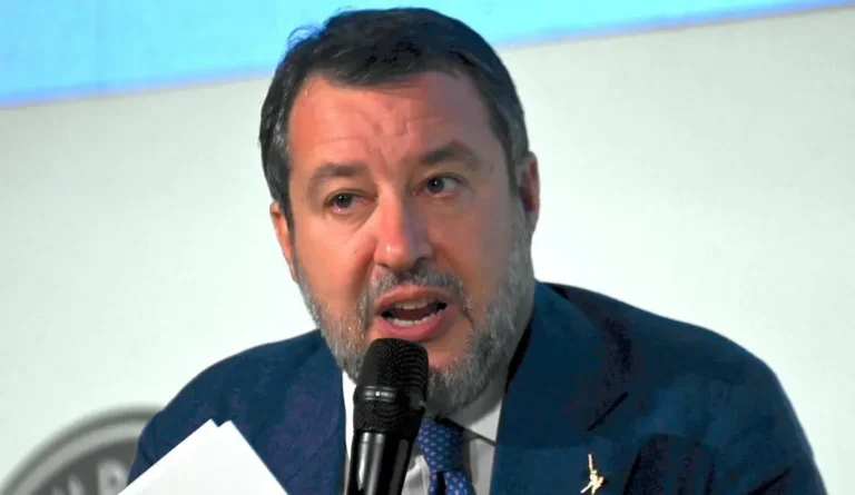 Salvini “Il governo tira dritto e arriverà a fine legislatura senza alcun tentennamento”