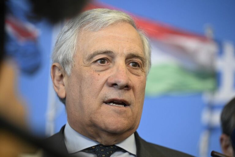 Tajani “La nostra prima preoccupazione è tutelare i cittadini italiani coinvolti in questa situazione di guerra”