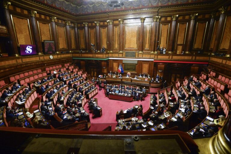 Via libera del Senato alla fiducia sul dl Bollette, il provvedimento diventa legge