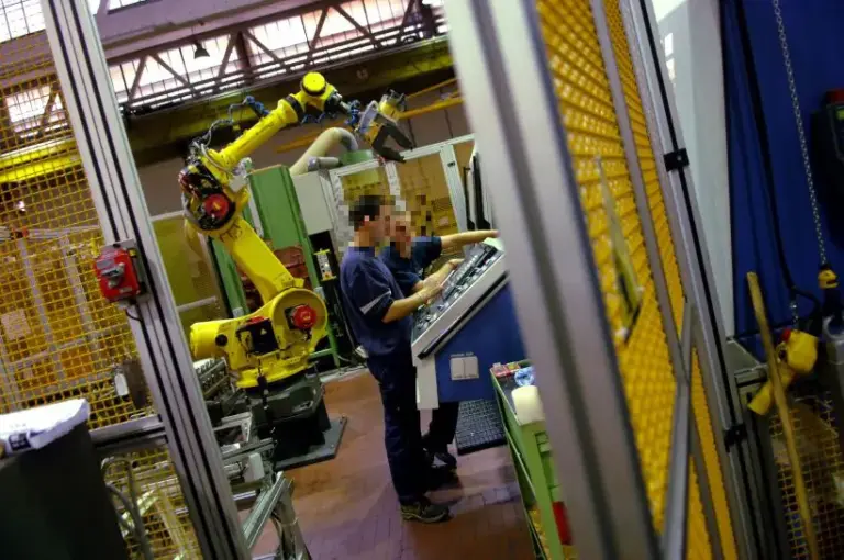 A febbraio produzione industriale +0,5% su base annua