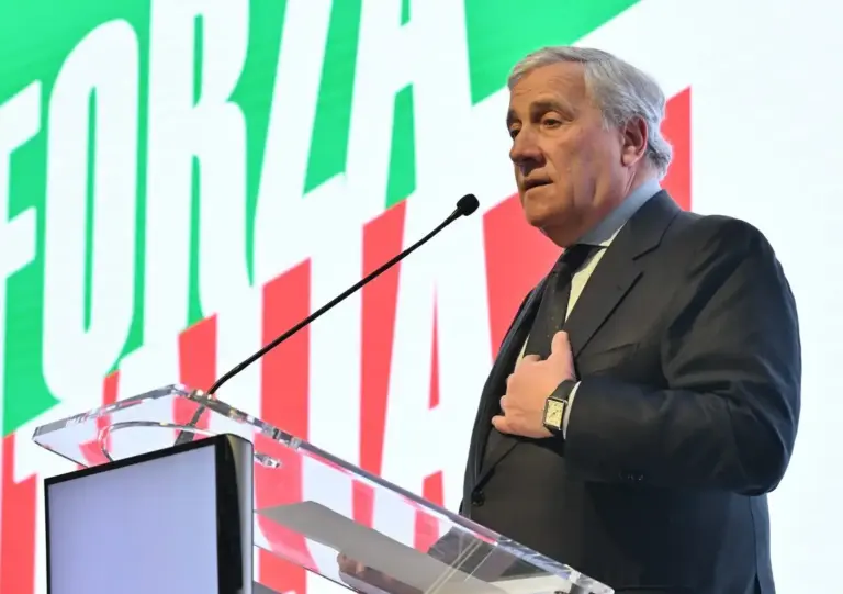 Da Marina e Pier Silvio Berlusconi fiducia a Tajani, “Visione unitaria per il rilancio di Forza Italia”