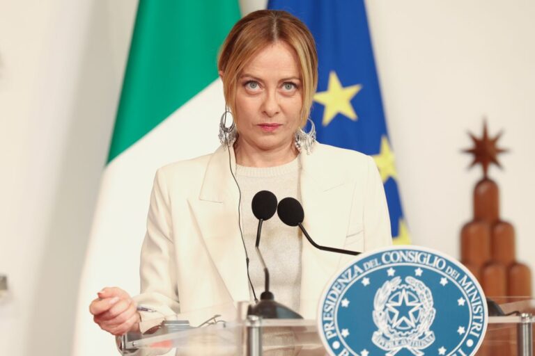 Meloni: “E anche oggi il tanto annunciato crollo del centrodestra lo rimandiamo a domani”