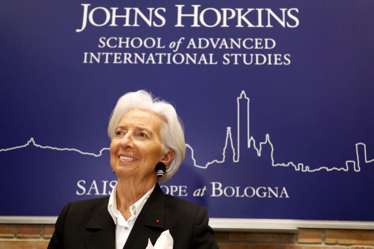Lagarde “Non siamo in austerity, ma dobbiamo attenerci alle regole