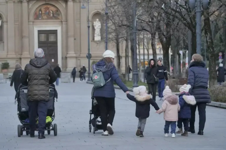 Abi, nel 2050 Pil -18% senza interventi contro il calo demografico