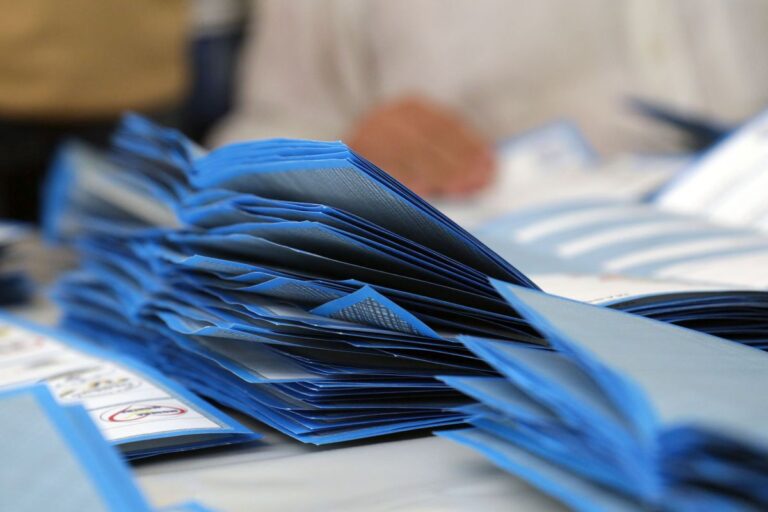 Urne aperte in 743 Comuni, 6,2 milioni di italiani al voto