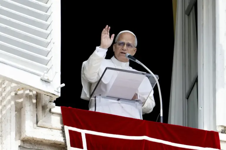 Papa Leone XIV sui rifugiati “Nessuno può voltarsi dall’altra parte di fronte a chi chiede protezione”