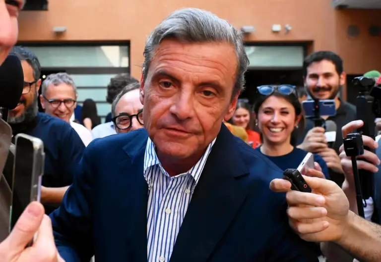Calenda “Il centro resti fuori dal campo largo”