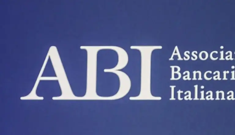 ABI, prestiti a imprese e famiglie in crescita del 3% su base annua