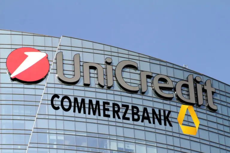 Unicredit al 47,59% di Commerzbank, chiusa Ops con adesioni al 17,6%