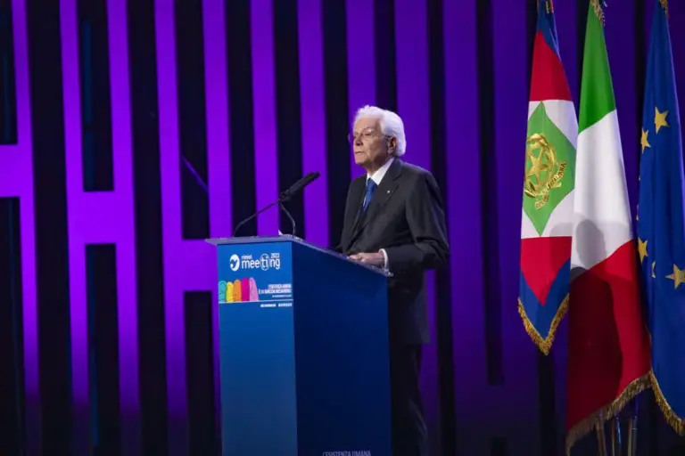 Si apre la 47esima edizione del Meeting di Rimini, Mattarella “Costruire orizzonti di umanità in un tempo di guerre scellerate”