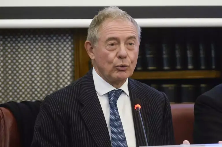 Tavolo Taranto sull’ex Ilva al Mimit, Urso “Già disponibili varie aree, valuteremo con gli enti locali”