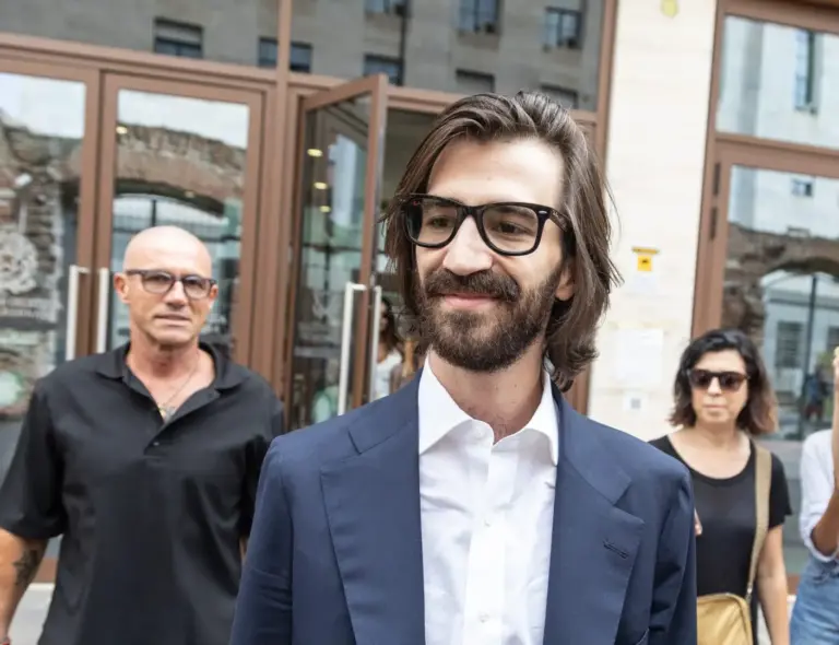 Leonardo Maria Del Vecchio lascia tutti gli incarichi in EssilorLuxottica