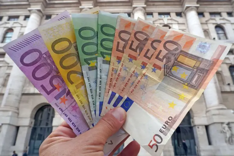 Ad agosto la stima sull’inflazione è di +0,5% rispetto a luglio e di +3,3% rispetto al 2025