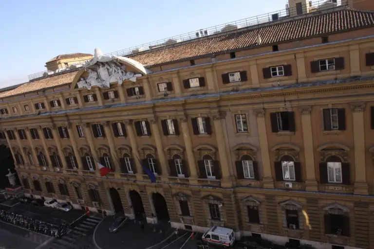 Acquisti pubblici, con gli strumenti MEF-Consip risparmi fino al 47% per le amministrazioni