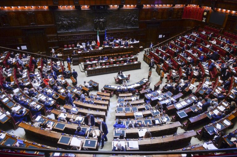 Ddl antisemitismo, la commissione Affari costituzionali della Camera ha approvato il mandato al relatore