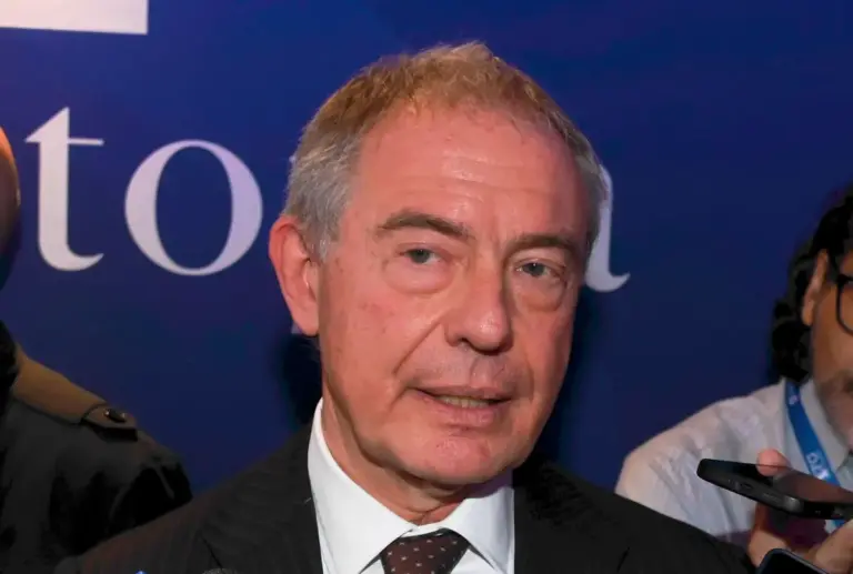 Tavolo al Mimit sul futuro delle Acciaierie Valbruna, Urso: “Con l’accordo garantita la continuità produttiva”