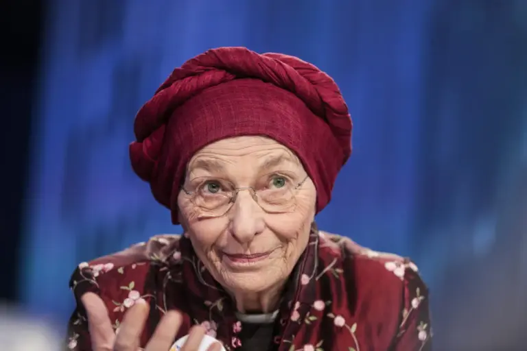 Emma Bonino ricoverata in ospedale a Roma
