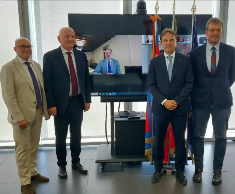 Industrial Accelerator Act, il Distretto Manifatturiero unico del Nord redige un documento unitario