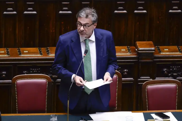 Dpfp, Giorgetti “Scenario di elevata incertezza, significativa la capacità di tenuta dell’economia italiana”